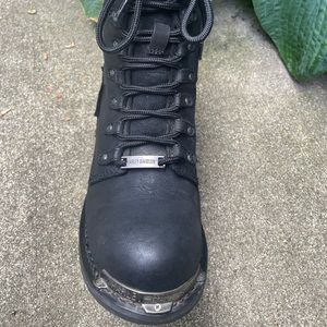 Woman’s Harley Davidson boots